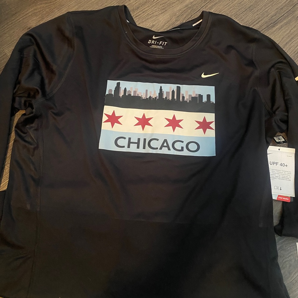 NWT customized Chicago nike reflective dri fit large